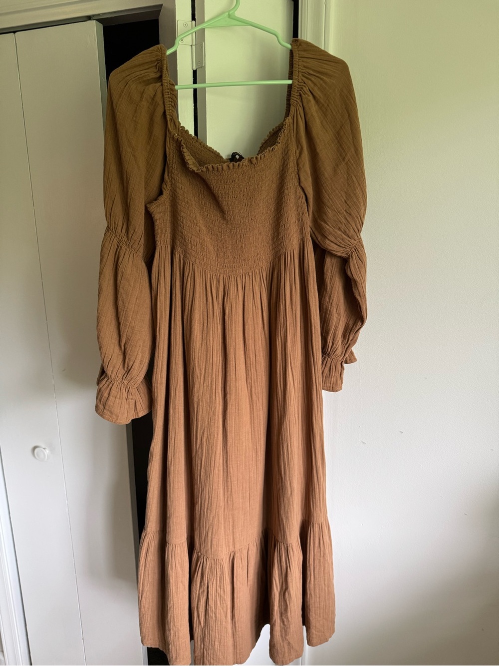 Quince Maternity Women's Long Puff-Sleeve Smocked Midi Dress - Tan